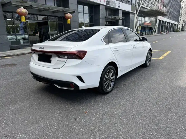 Kia K3 — Фото автомобиля 6