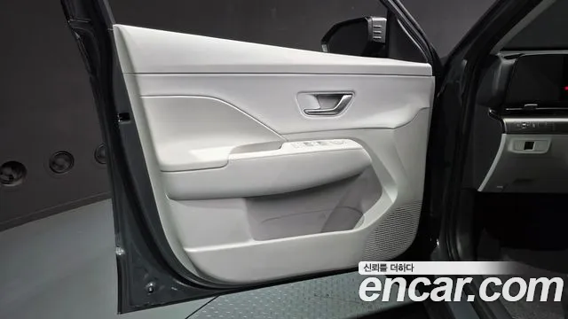 Hyundai Kona SX2 — Фото автомобиля 13