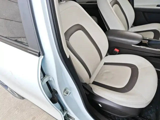 JAC Yiwei 3 — Фото автомобиля 24