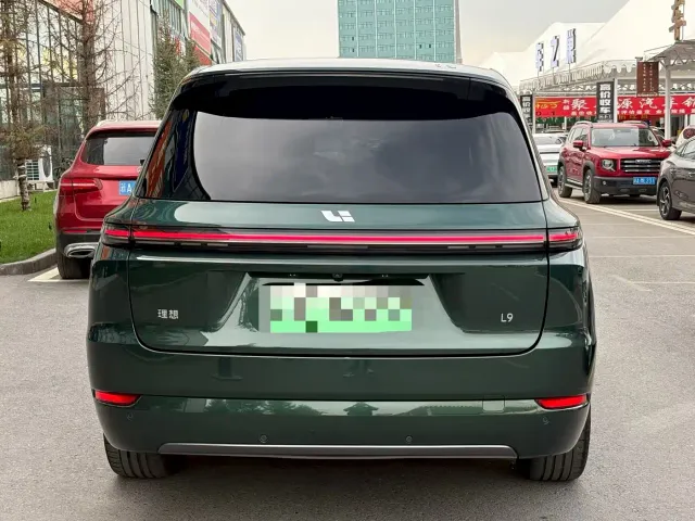 Li Auto L9 — Фото автомобиля 8