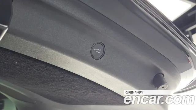 Tesla Model Y Модель Y — Фото автомобиля 4