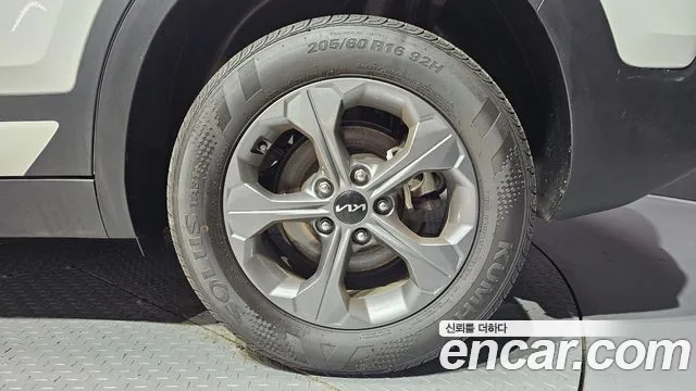 Kia Seltos Новый Seltos Бензин 2.0 2WD — Фото автомобиля 19