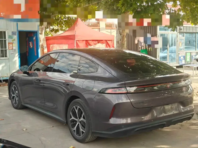 Changan Qiyuan A06 — Фото автомобиля 12