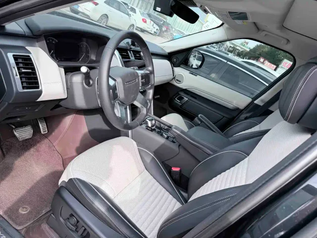 Land Rover Discovery — Фото автомобиля 5