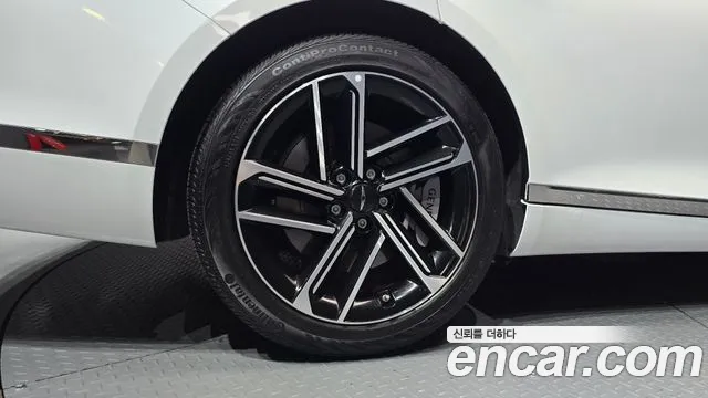 Genesis G80 RG3 — Фото автомобиля 5