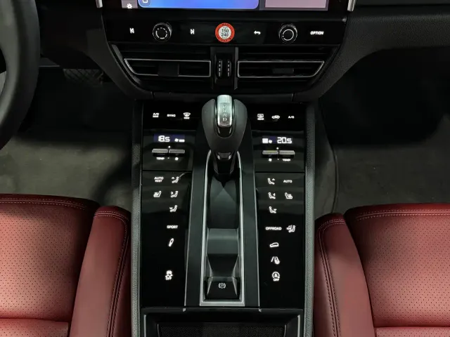Porsche Macan — Фото автомобиля 12