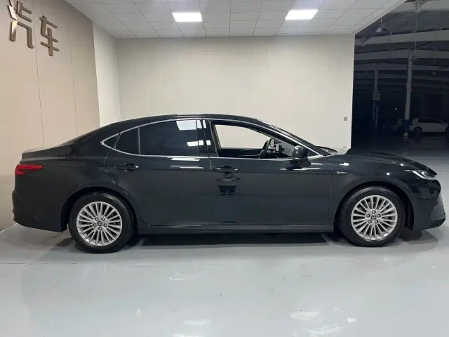Toyota Camry — Фото автомобиля 13