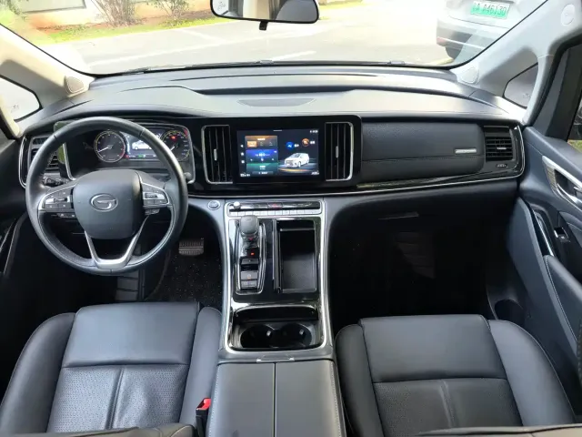 GAC Trumpchi Trumpchi M8 2021 Facelift Leading Series 390T Luxury Edition — Фото автомобиля 15