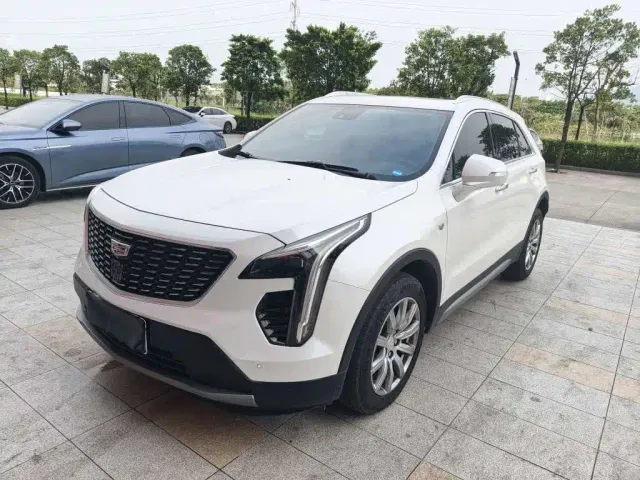 Фотография автомобиля — Cadillac XT4