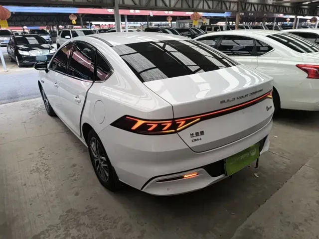 BYD Qin PLUS — Фото автомобиля 4