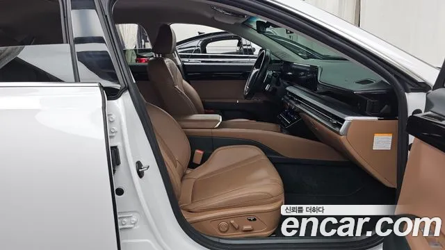Hyundai Grandeur GN7 — Фото автомобиля 18