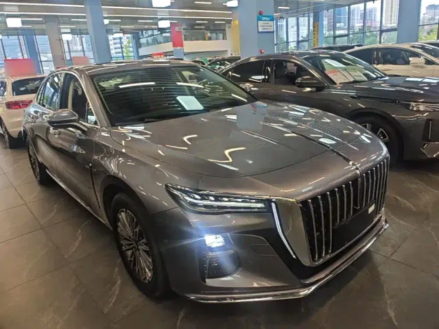 Hongqi H5 — Фото автомобиля 3