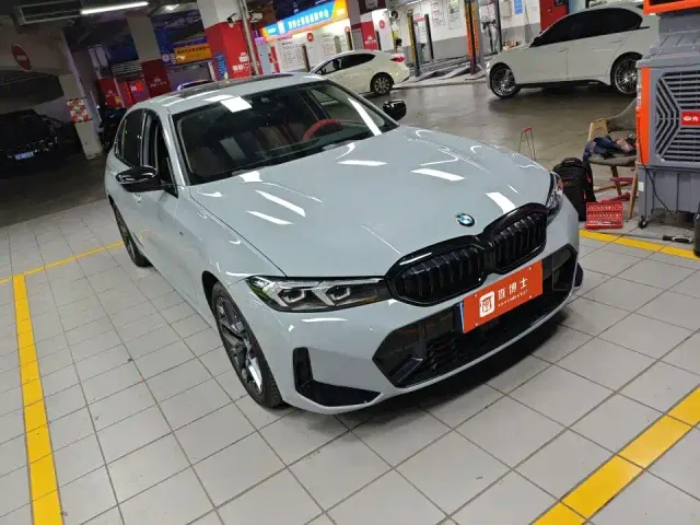 BMW 3 Series — Фото автомобиля 2