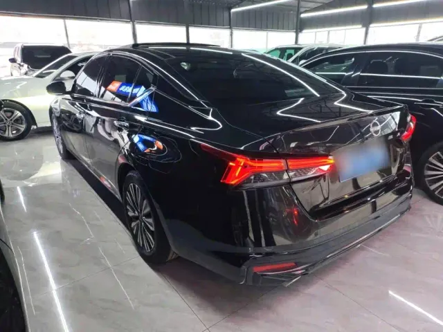 Nissan Teana — Фото автомобиля 22