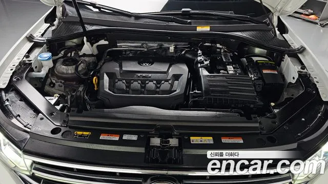 Volkswagen Tiguan — Фото автомобиля 9