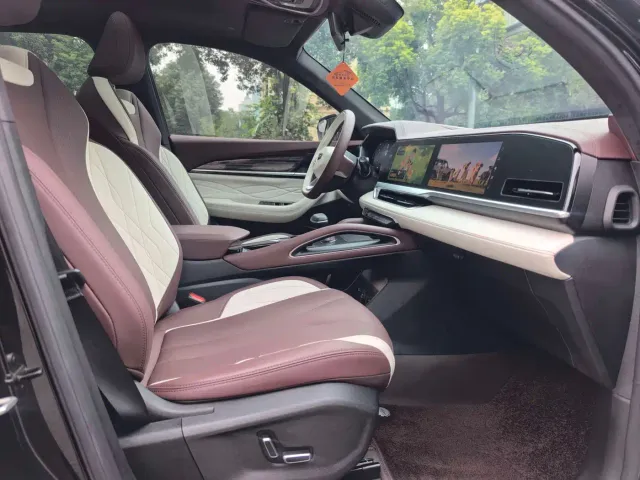 Geely Xingyue L — Фото автомобиля 10
