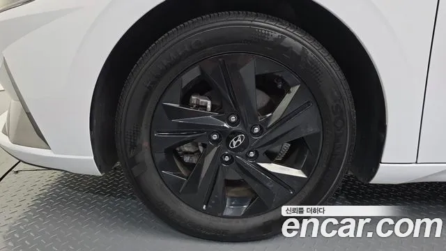 Hyundai AVANTE Avante (CN7) — Фото автомобиля 5