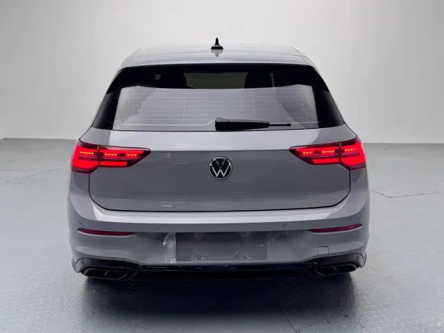 Volkswagen Golf — Фото автомобиля 12