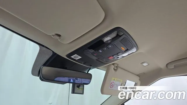 Kia Carnival 4th Gen — Фото автомобиля 26