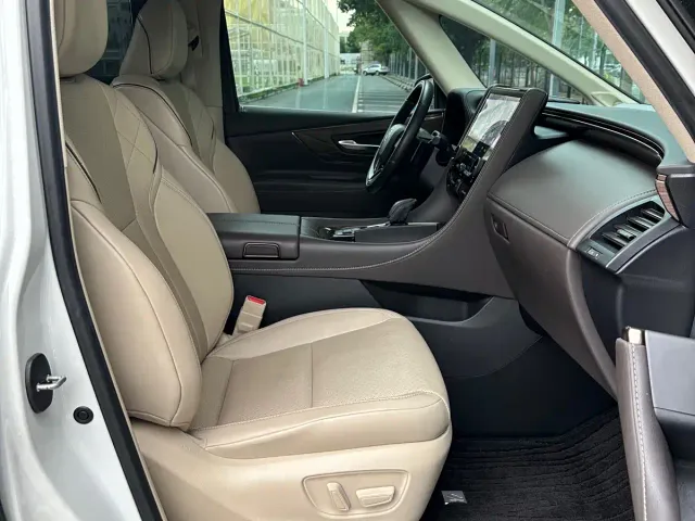 Toyota Alphard — Фото автомобиля 13