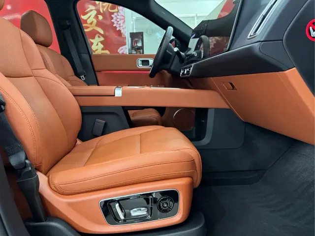 Li Auto L9 — Фото автомобиля 9