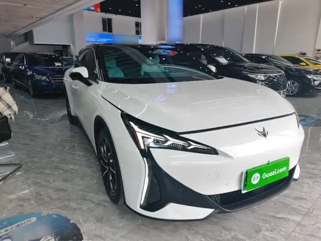 Arcfox Alpha S5 — Фото автомобиля 3