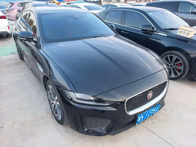 Jaguar XEL — Фото автомобиля 3