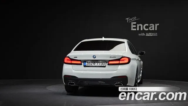 BMW 5-Series 5 серия (G30) 530i xDrive M Sport — Фото автомобиля 3