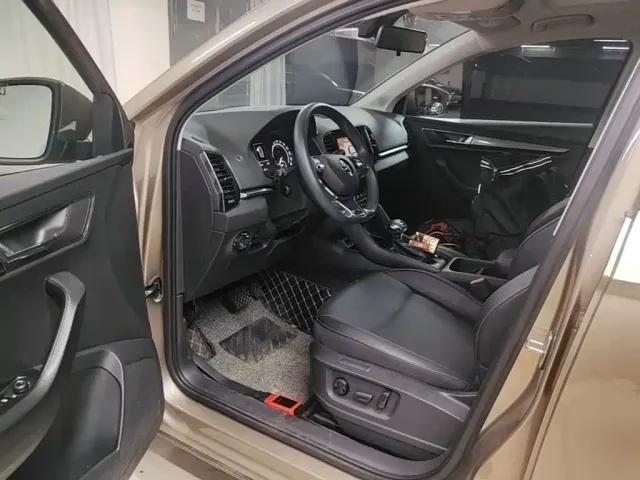 Skoda Karoq — Фото автомобиля 15