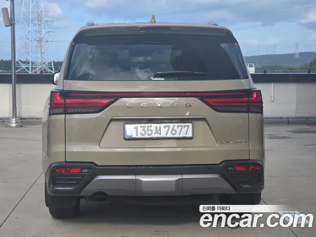 Lexus LX — Фото автомобиля 4