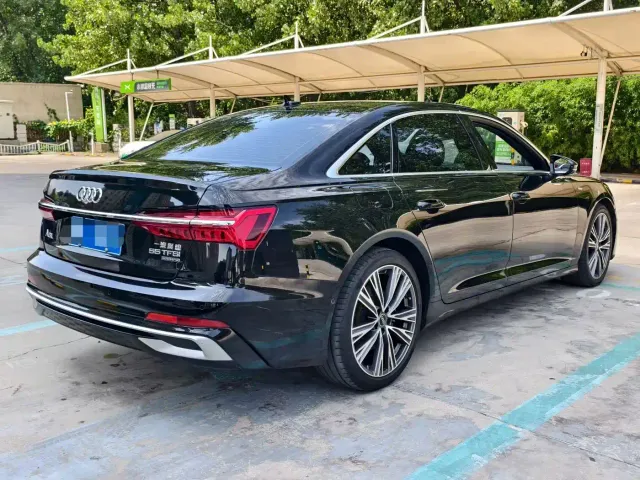 Audi A6L — Фото автомобиля 7