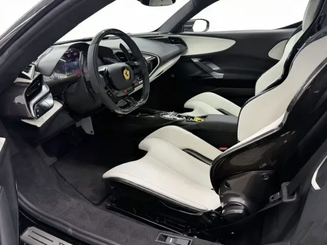 Ferrari SF90 — Фото автомобиля 3