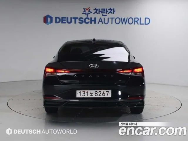 Hyundai Avante CN7 — Фото автомобиля 4