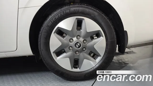 Hyundai Staria Staria Tourer 11 мест — Фото автомобиля 20