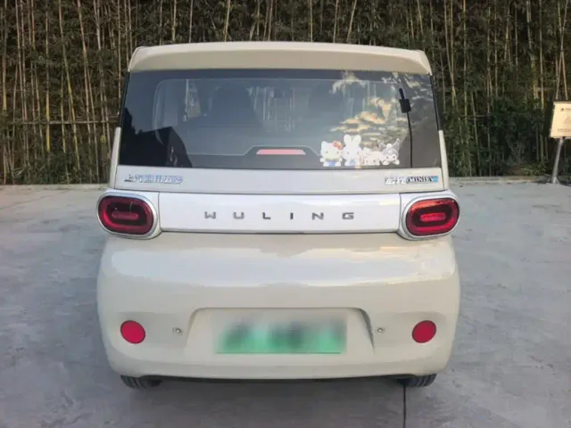 Wuling Hongguang Mini EV — Фото автомобиля 5