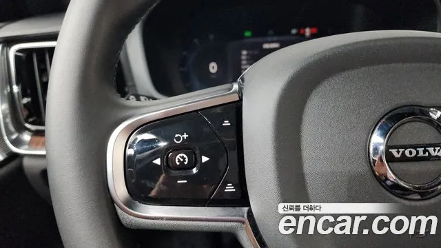 Вольво V60 V60 Cross Country 2 поколение B5 Ultimate AWD — Фото автомобиля 17