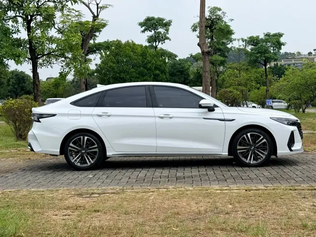 Chery Arrizo 8 — Фото автомобиля 26