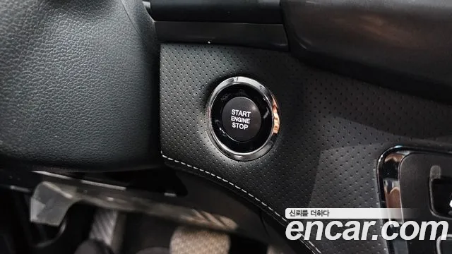 KG_Mobility_Ssangyong Rexton Новый Rexton Sport Дизель 2.2 2WD — Фото автомобиля 24