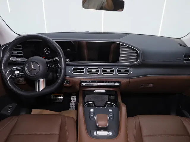 Mercedes-Benz GLS-Class — Фото автомобиля 25