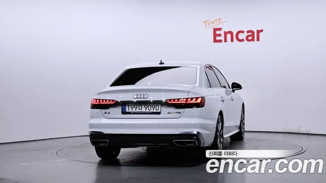 Audi A4 — Фото автомобиля 4