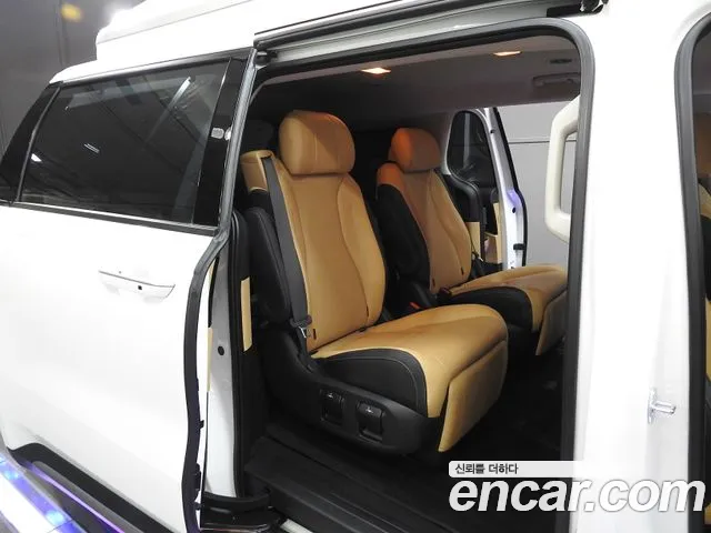 Kia Canival Carnival 4 поколение Бензин 7 мест Noblesse — Фото автомобиля 11