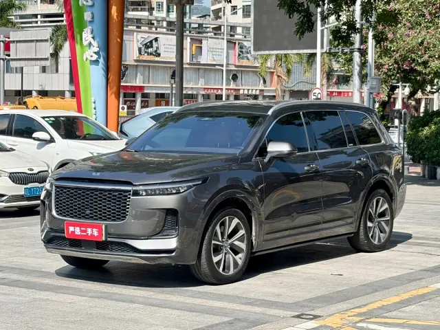 Фотография автомобиля — Li Auto ONE