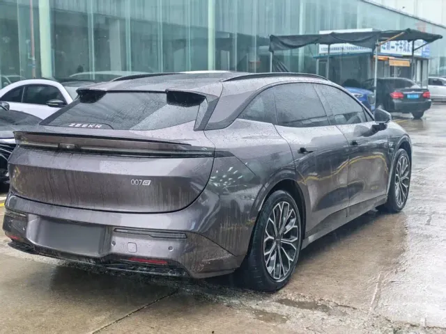Zeekr 007 GT — Фото автомобиля 3