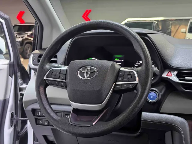 Toyota Granvia — Фото автомобиля 9