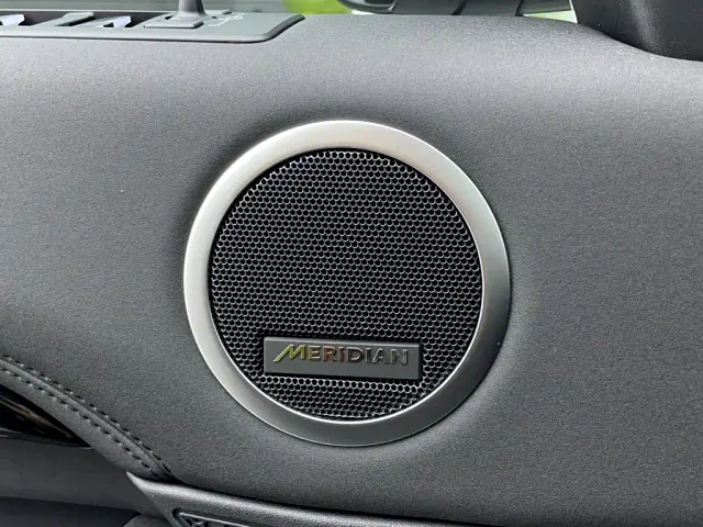 Land Rover Discovery — Фото автомобиля 30