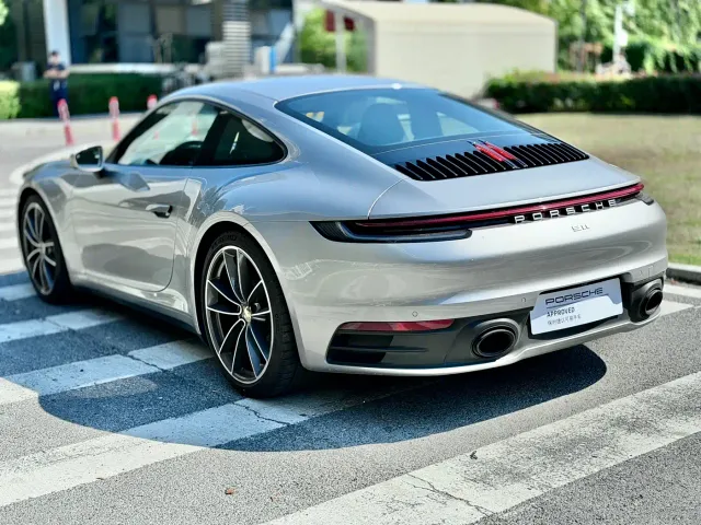 Porsche 911 — Фото автомобиля 8