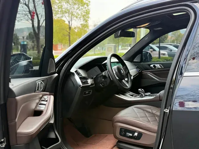 BMW X5 — Фото автомобиля 9