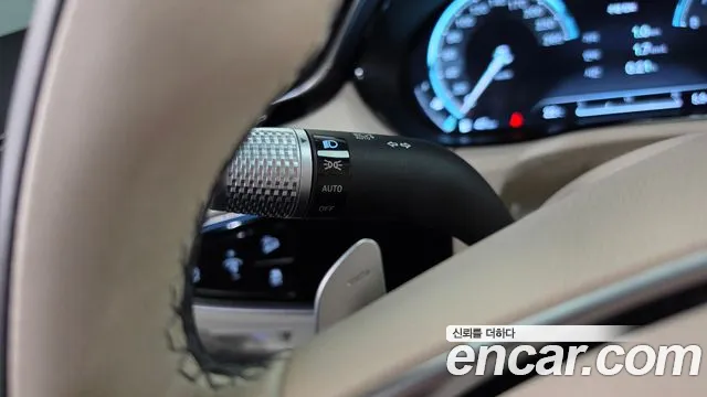 Genesis GV70 — Фото автомобиля 30