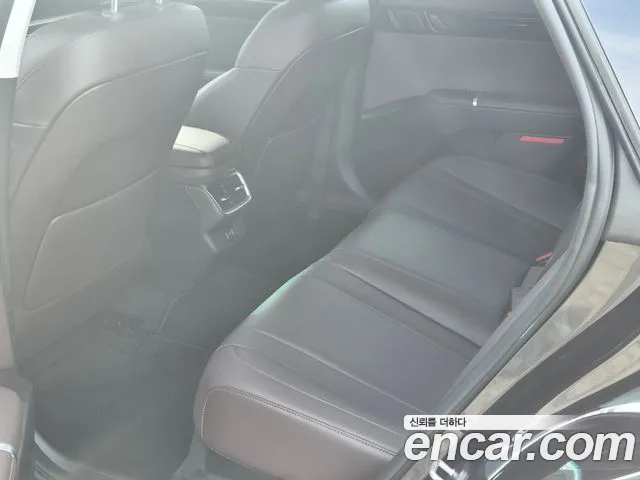 Hyundai Grandeur Grandeur (GN7) 2.5 Бензин 2WD — Фото автомобиля 10