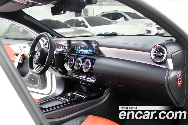 Mercedes-Benz A-Class — Фото автомобиля 10